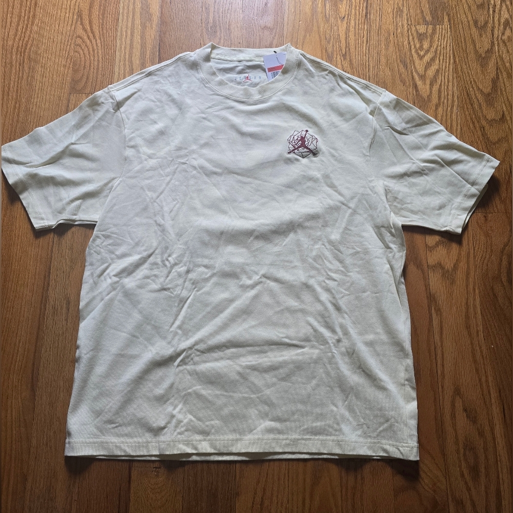 NWT Nike Jordan T-Shirt